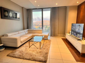 Executive 2-Bedroom Luxury Suite in Bedford Centre Mall